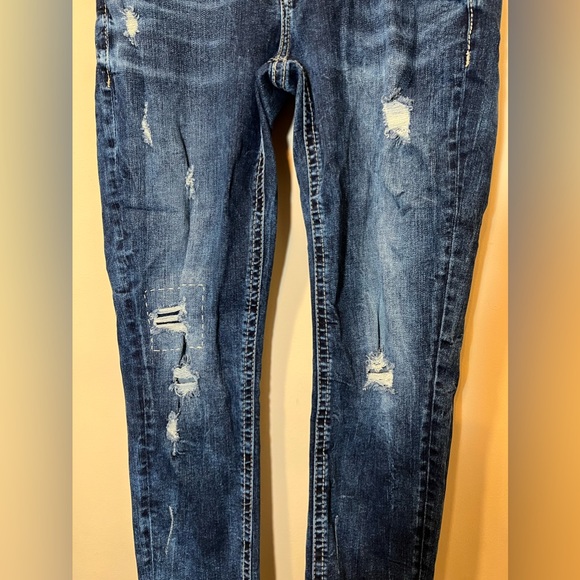 Silver Jeans Co - Picture 2 of 6